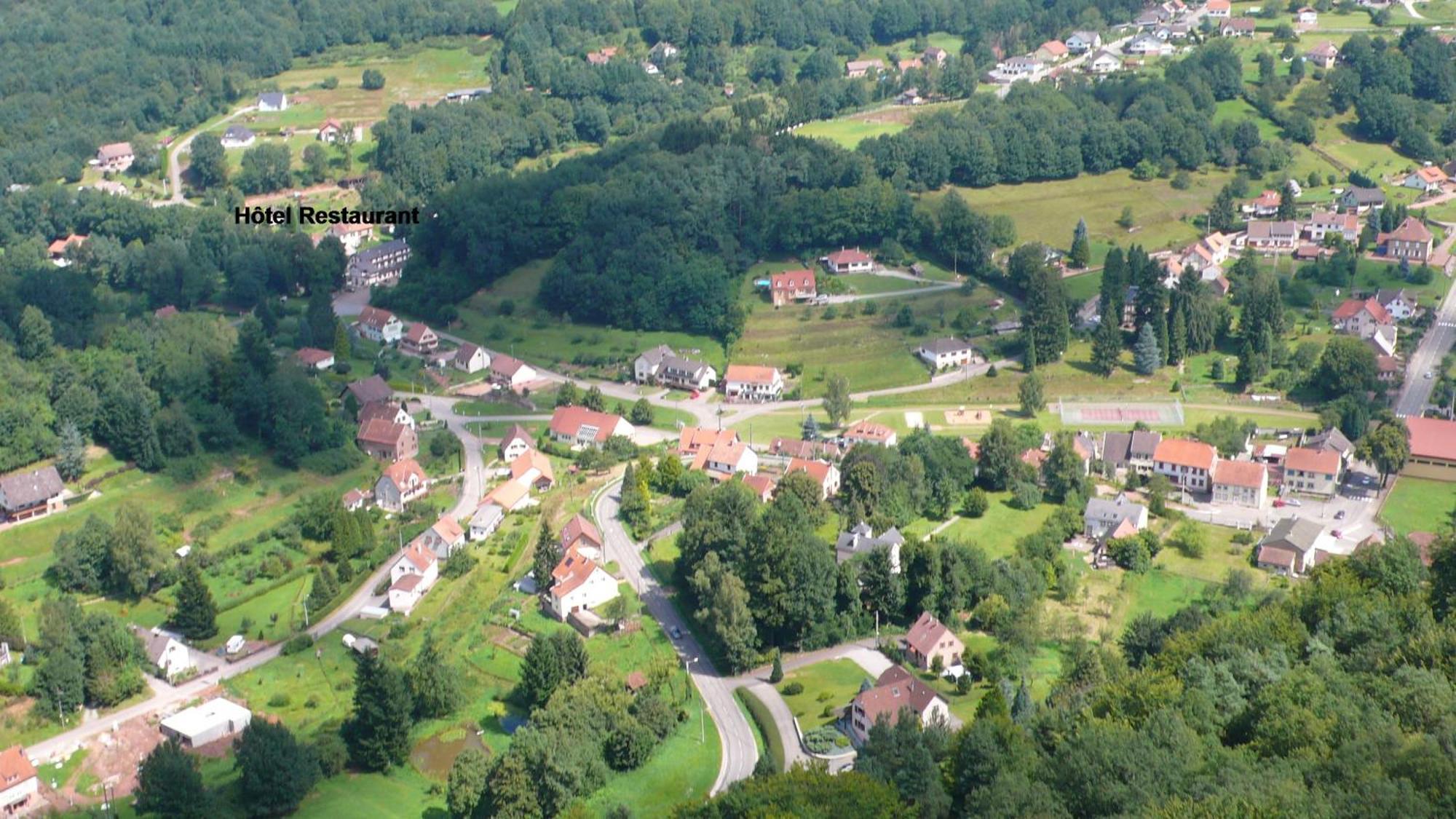 Auberge Des Mesanges Hotel Meisenthal Exterior photo